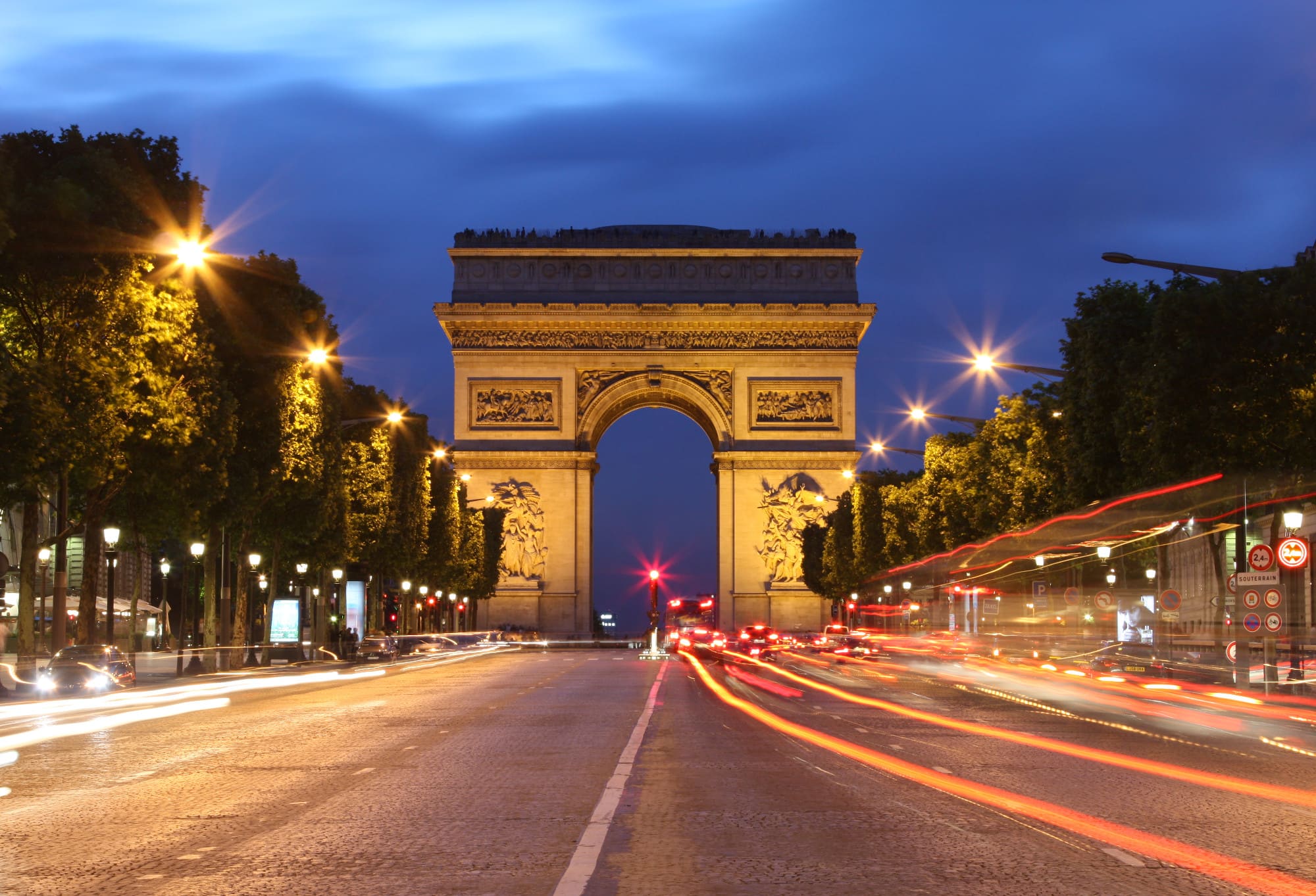 Avenue des Champs-Elysées